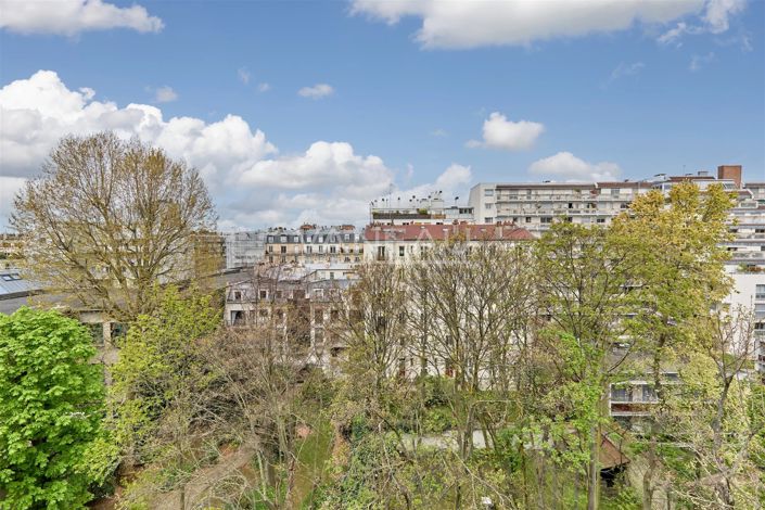 Image No.23-3 Bed Apartment for sale