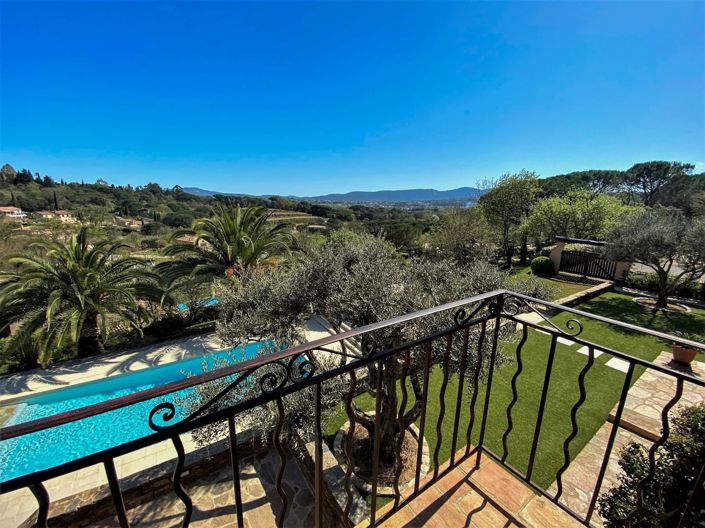 Image No.2-4 Bed House for sale