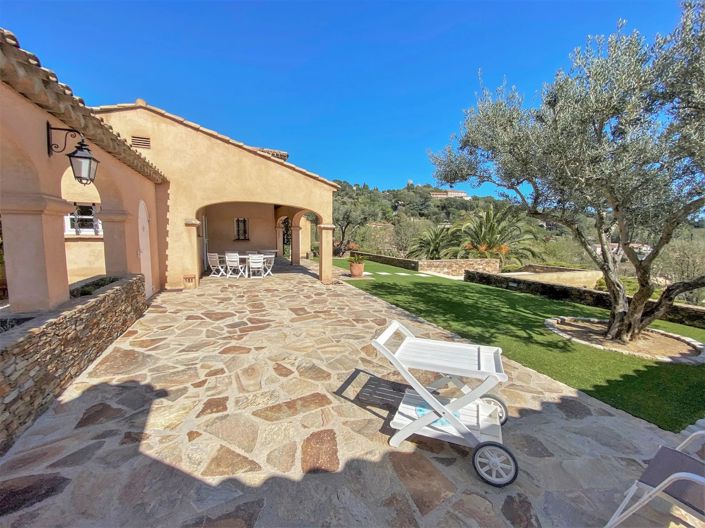 Image No.3-4 Bed House for sale