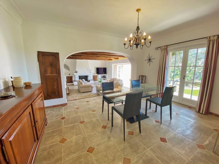 Image No.5-4 Bed House for sale