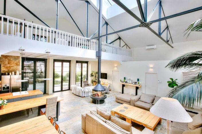 Image No.3-4 Bed House for sale
