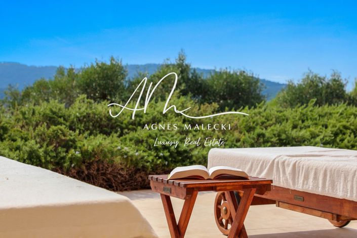 Image No.18-3 Bed House for sale