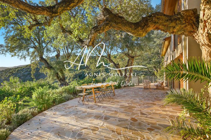 Image No.5-5 Bed House for sale