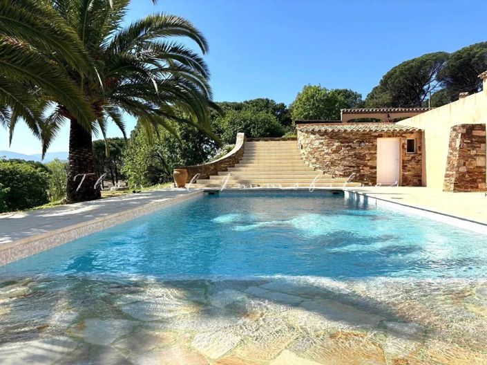 Image No.10-4 Bed House for sale