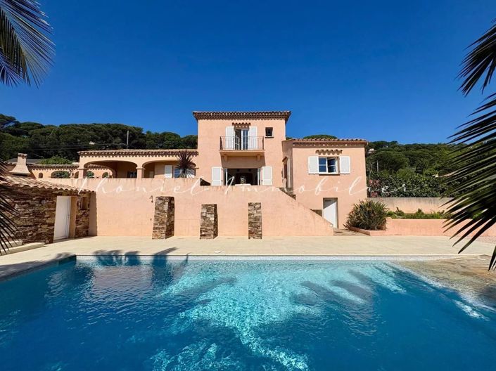Image No.2-Maison de 4 chambres à vendre à Grimaud