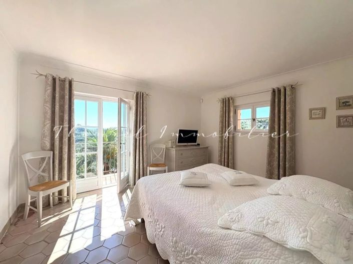 Image No.7-4 Bed House for sale