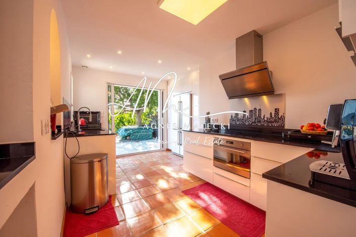 Image No.14-7 Bed House for sale