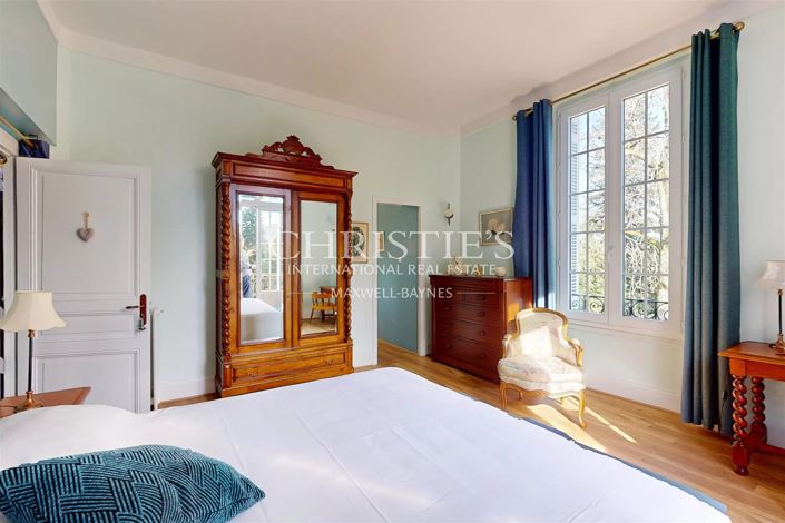 Image No.14-10 Bed House for sale