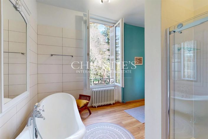 Image No.16-10 Bed House for sale