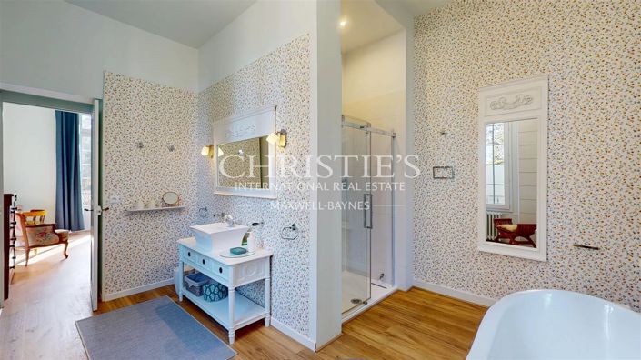 Image No.17-10 Bed House for sale