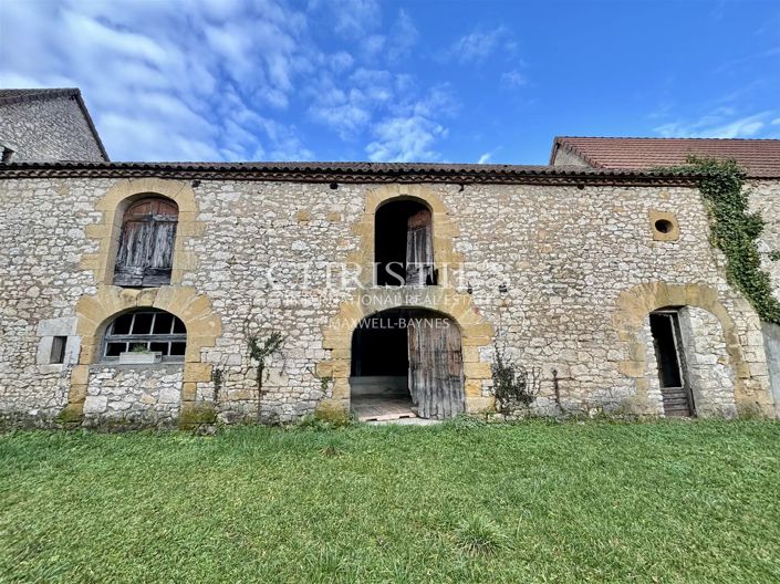 Image No.39-10 Bed House for sale