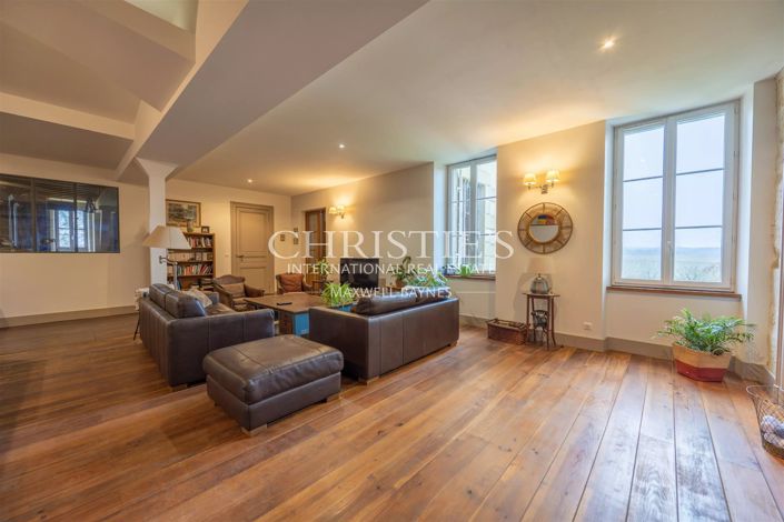 Image No.17-10 Bed House for sale