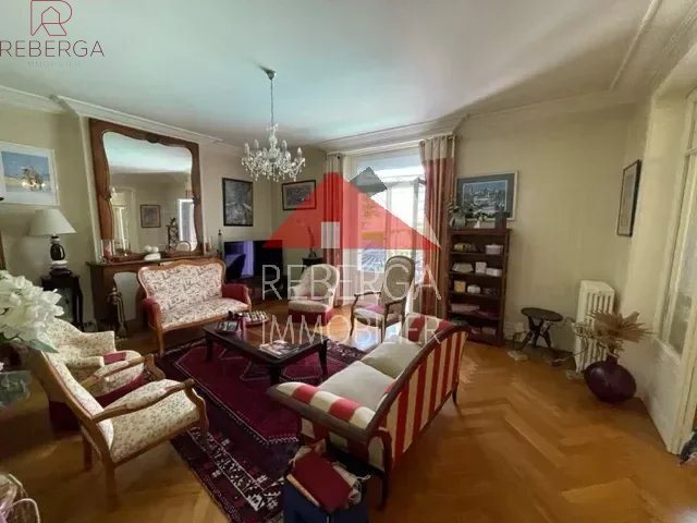 Image No.10-5 Bed House for sale