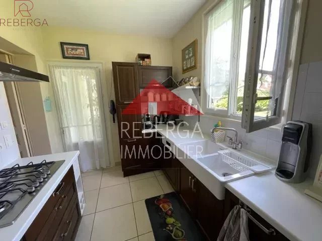 Image No.11-5 Bed House for sale