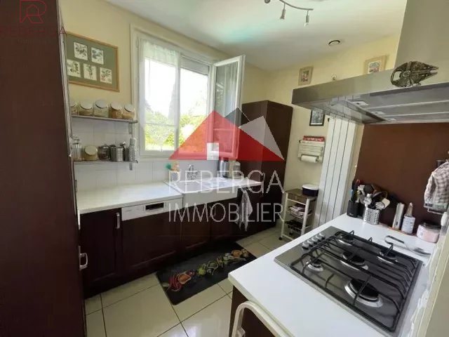 Image No.12-5 Bed House for sale