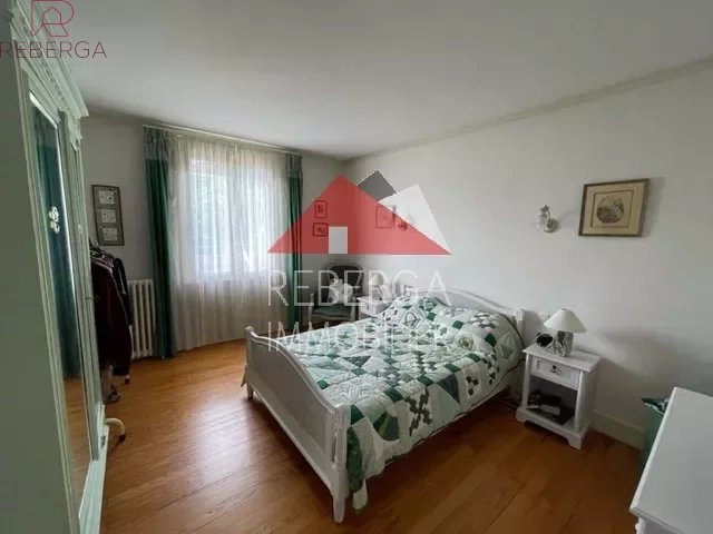 Image No.20-5 Bed House for sale