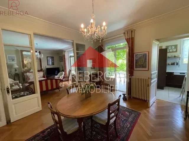 Image No.8-5 Bed House for sale