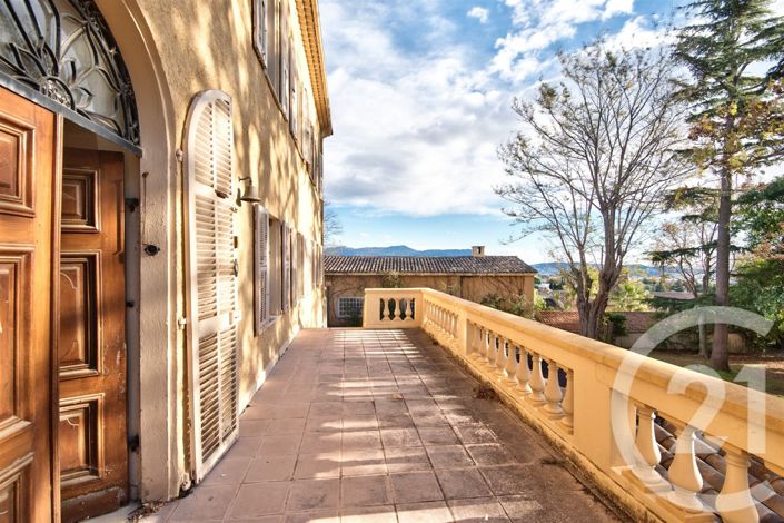 Image No.5-13 Bed House for sale