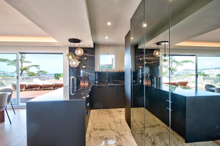 Image No.9-3 Bed Apartment for sale