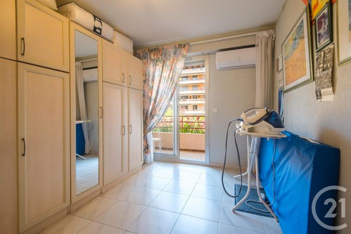 Image No.13-3 Bed Apartment for sale