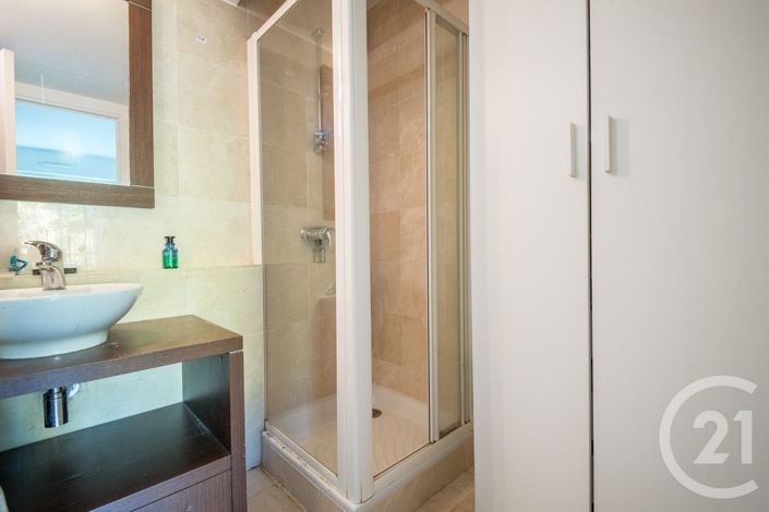 Image No.11-3 Bed Apartment for sale