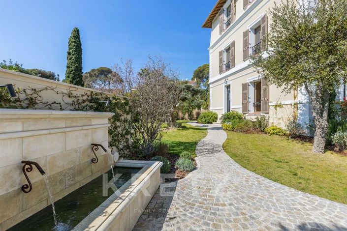 Image No.4-Maison de 6 chambres à vendre à Saint-Raphael