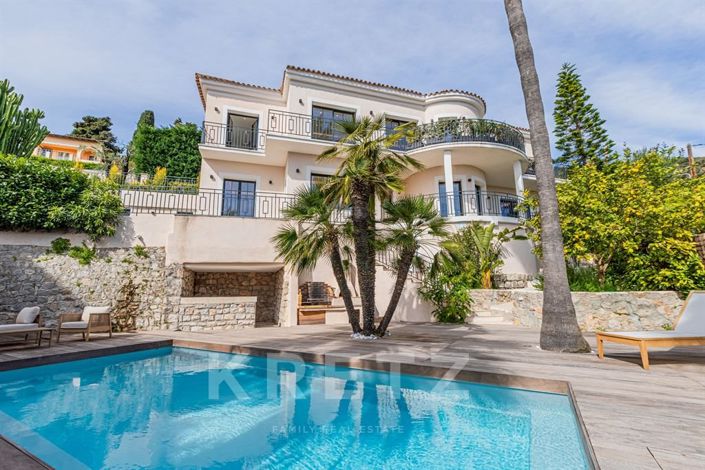 Roquebrune-Cap-Martin, House