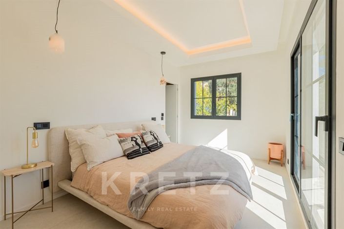 Image No.10-4 Bed House for sale