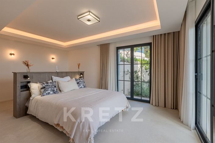 Image No.15-4 Bed House for sale