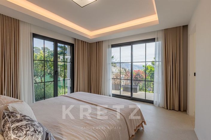 Image No.16-4 Bed House for sale