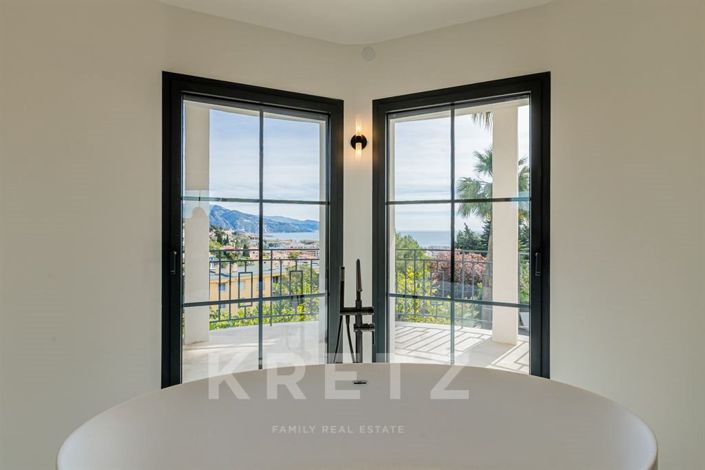 Image No.19-4 Bed House for sale