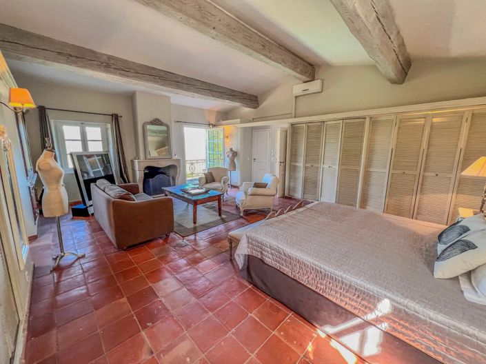 Image No.9-4 Bed House for sale