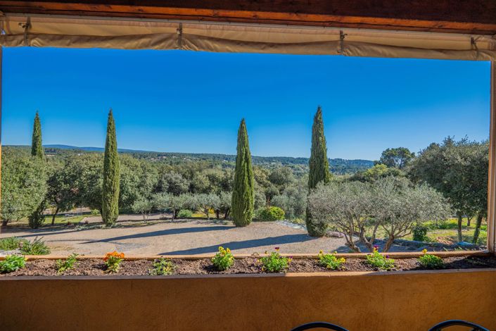 Image No.11-6 Bed House for sale