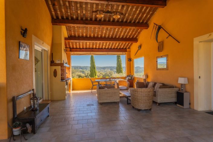 Image No.3-6 Bed House for sale