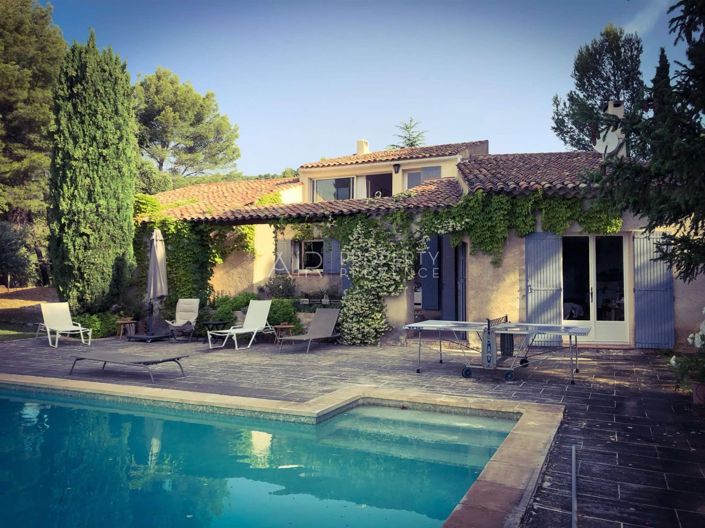 Image No.2-4 Bed House for sale