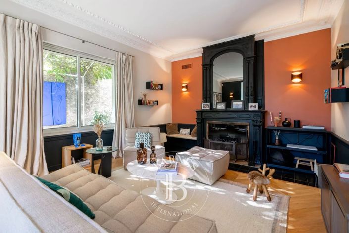 Image No.13-4 Bed House for sale