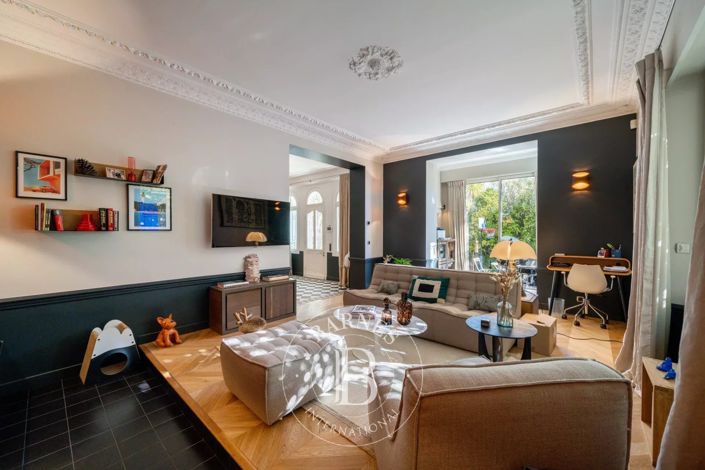 Image No.16-4 Bed House for sale