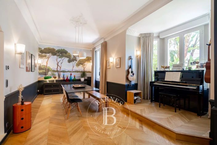 Image No.20-4 Bed House for sale