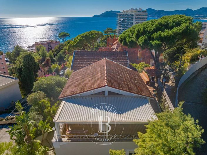 Image No.21-4 Bed House for sale