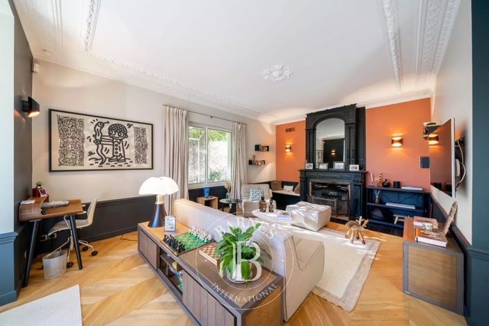 Image No.4-4 Bed House for sale