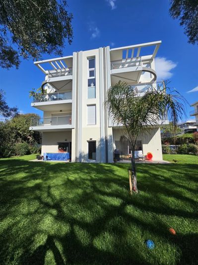 Image No.9-3 Bed Apartment for sale