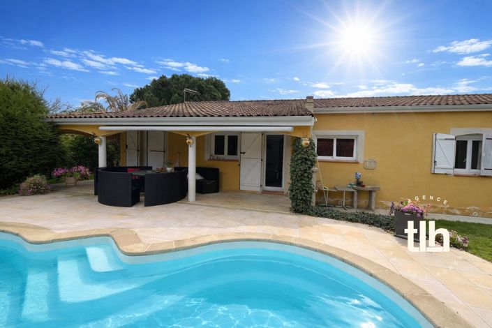 Image No.2-4 Bed House for sale