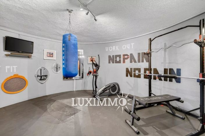 Image No.16-5 Bed House for sale