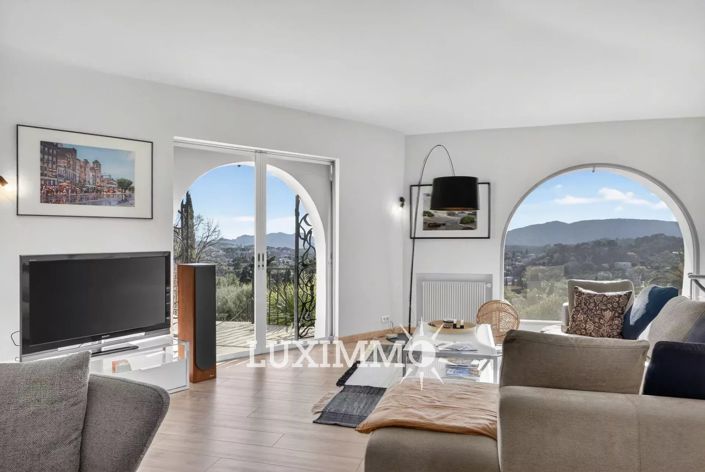 Image No.5-5 Bed House for sale