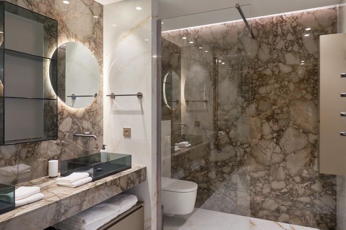 Image No.28-5 Bed Apartment for sale