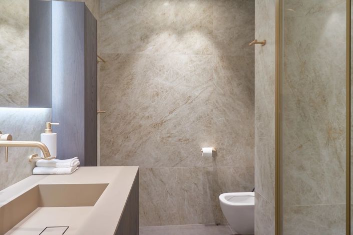 Image No.32-5 Bed Apartment for sale