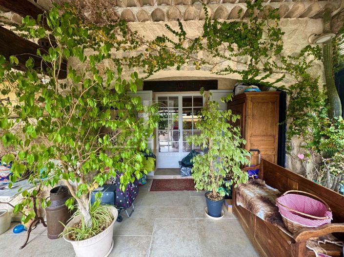 Image No.2-4 Bed House for sale