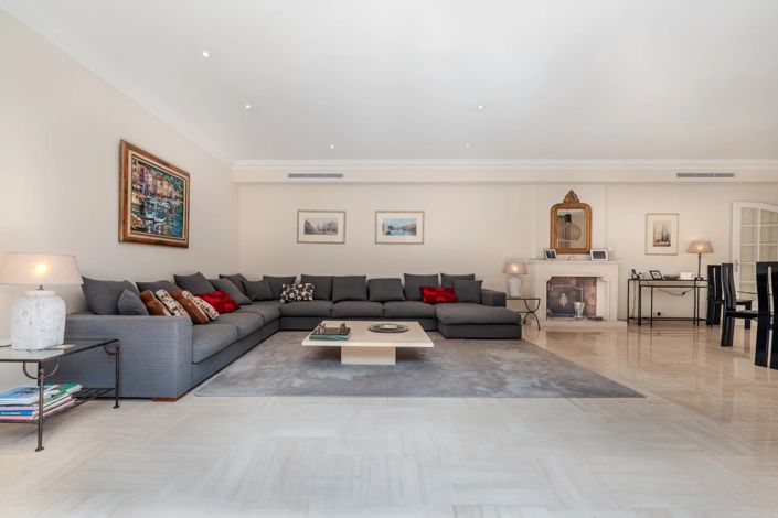 Image No.3-5 Bed House for sale