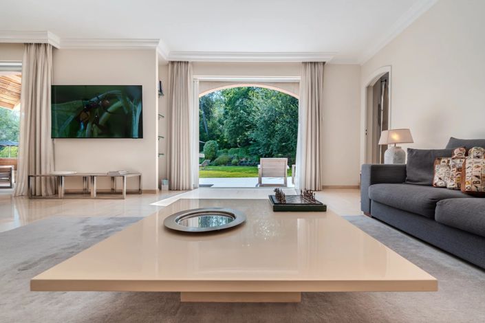 Image No.4-5 Bed House for sale