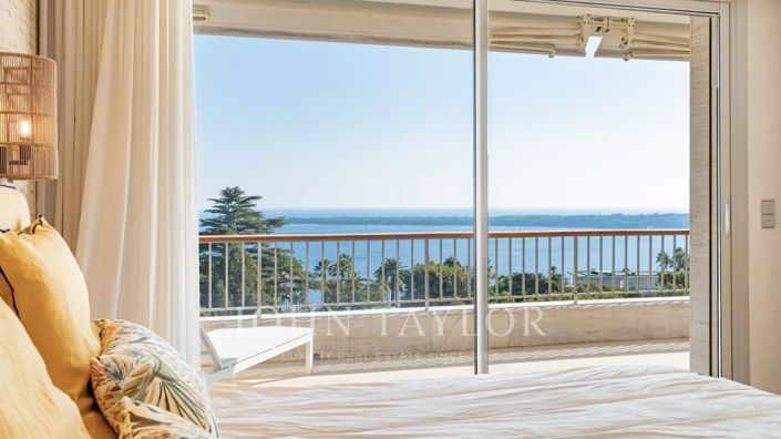 Image No.10-4 Bed Apartment for sale